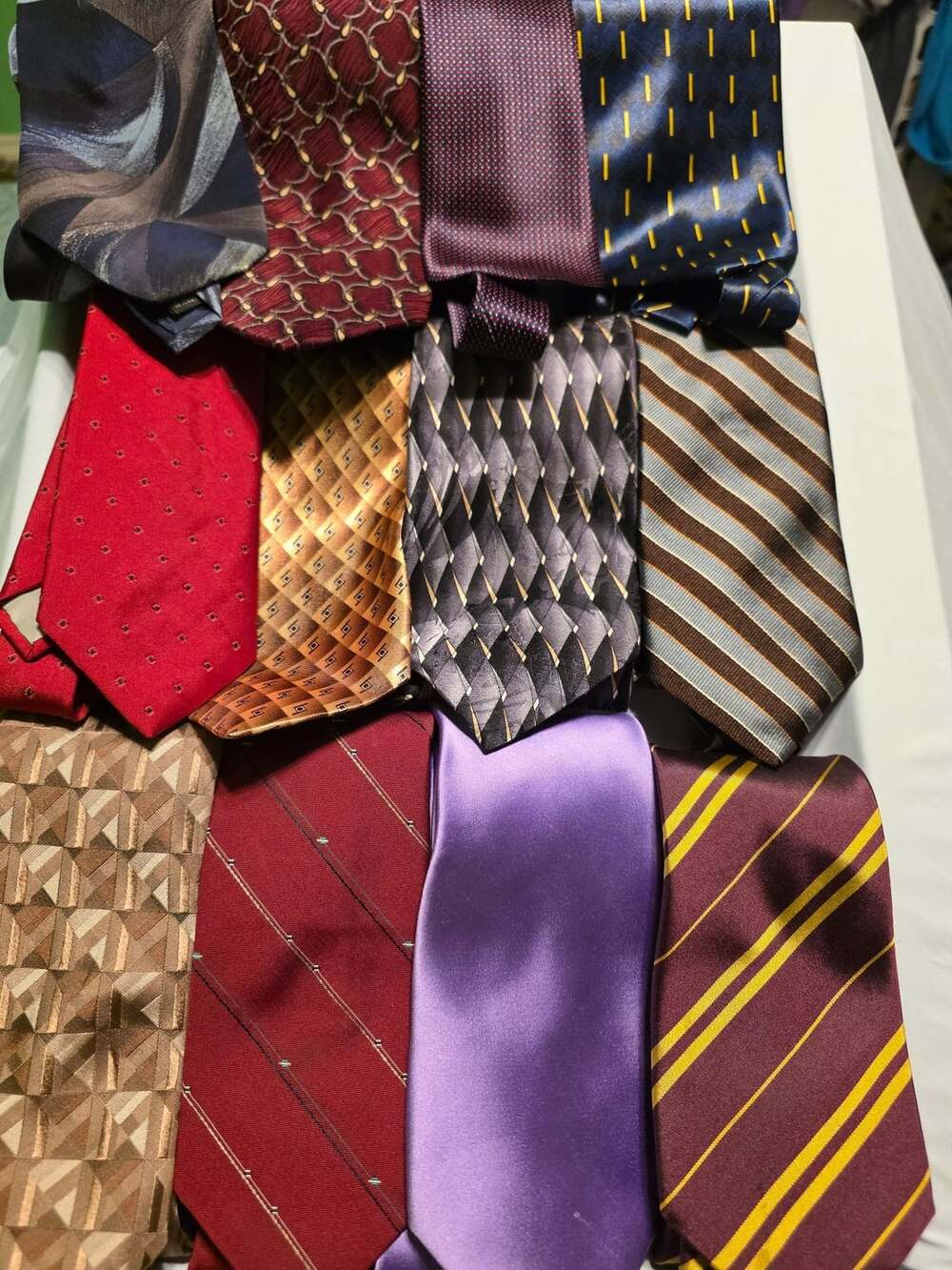 Bulk Lot 25 pc Men's Ties Silk and Polyester Mixed Lot Multiple Brands Vintage a